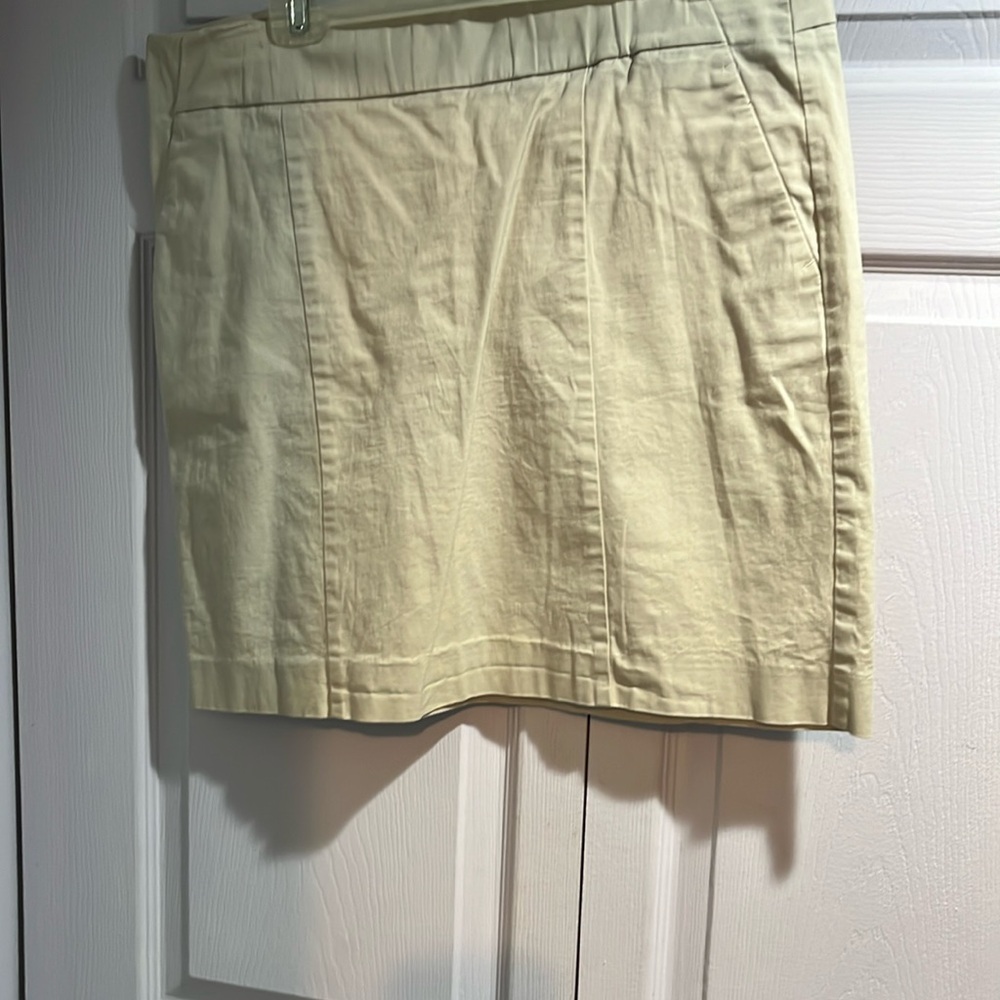 Ann Taylor khaki skirt